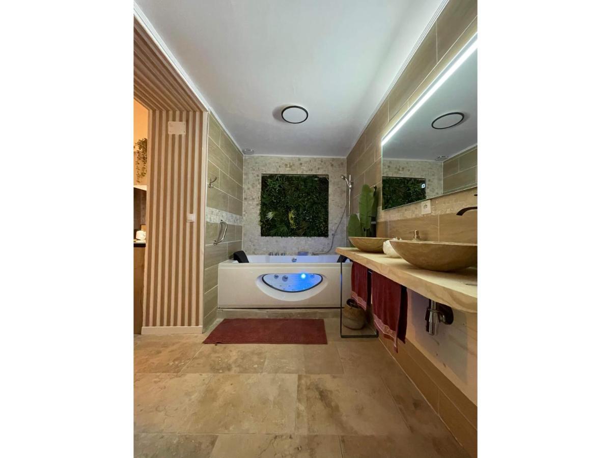 Velours & Balneo Apartment Saint-Nazaire  Luaran gambar